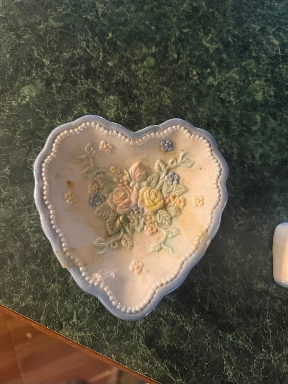 N/A delicate cream